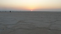 Východ slunce na solném jezeře Chott el Jérid, Tunisko