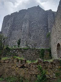 Katarský hrad Peyrepertuse