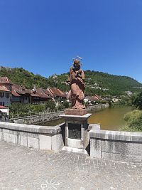 Svatý Jan Nepomucký na mostě