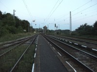 Cesta z Liběchova do Mělníka po železnici vede tudy