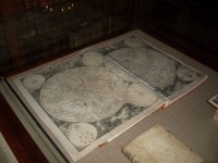 Stará mapa v dobovém atlase