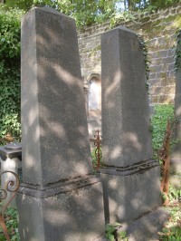 Hřbitovní náhrobky židovského hřbitova v Trutnově