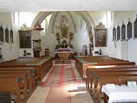 interiér kostela v Podskale
