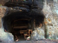 Murdloch - jeskyňka