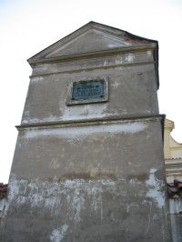 hrobka F. Palackého zvenku