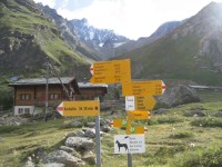 Täschalp - značení cest ve Švýcarsku