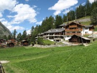 nová a strá výstavba v Zermattu