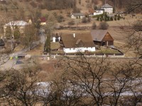 Dlaskův statek z vyhlídkového altánu