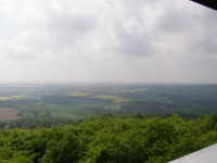 výhled do kraje z rozhledny na Vrátenské hoře