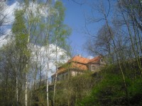 Bývalý zámeček v obci Staré Sedlo na Sokolovsku