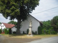 Socha sv. Jana Nepomuckého v obci Krchleby (Křečovice)