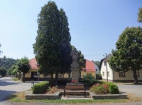 Obec Pohled a socha s. Jana Nepomuckého