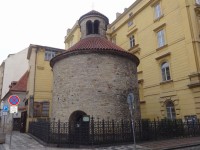 Rotunda nalezení sv. Kříže - nejstarší románská rotunda v Praze