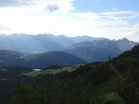 Jezero Kaltwassersee v Alpách Karwandelgebirge