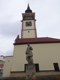 Dobruška a F. L. Věk - socha před radnicí