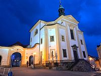 Město Benešov a Kostel sv. Anny s Piaristickou kolejí