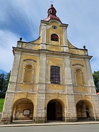 Obrázky z Broumovska a kostel sv. Vavřince v Teplicích nad Metují