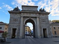 Obrázky z Milana a Porta Garibaldi