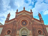 Obrázky z Milana a Chiesa Santa Maria del Carmine