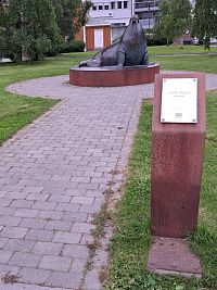 Obrázky z Norska – socha Mrože ve městě Harstad