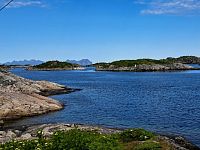 Občas si nejsme jisti, zda se nacházíme na pevnině, ostrově, ostrůvku či pouhém výběžku do moře.