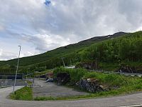 Jihovýchodně od centra města vyrostl kdysi do nadmořské výšky 1003 metrů kopec Linken, na němž se bude v roce 2029 konat mistrovství světa v alpském lyžování.