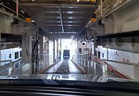 Po půl jedenácté opouštíme trajekt v Kielu a pokračujeme převážně po německých dálnicích krásných 720 kilometrů do Karlových Varů.