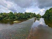 Nezapomenutelná plavba? Samozřejmě!!! Kdyby nebyla, tak by nemělo smysl splouvat Jizeru. Zapomínat můžeme v klidu domova.
