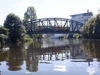 Mlýny, továrny a elektrárny využívaly sílu řeky a některé tak činí dodnes.