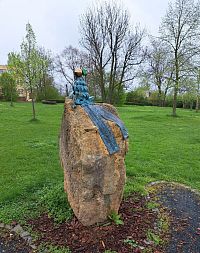 Pomník u kaple sv. Josefa