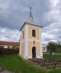 Bukovany a kaple sv. Floriána