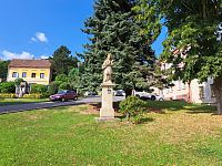 Cukrárna – kavárna ve městě Zbiroh