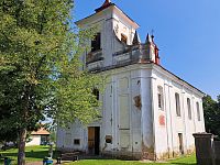 Kostel sv. Archanděla Michaela v obci Skryje