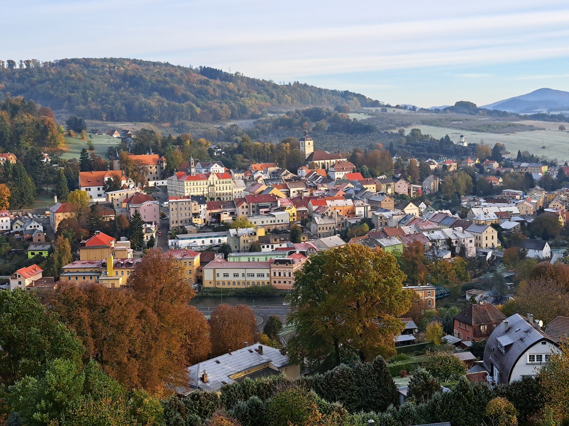 Benešov nad Ploučnicí a Mariánský sloup