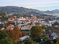 Benešov nad Ploučnicí a kostel Narození Panny Marie