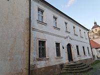 Jeden z objektů zámku