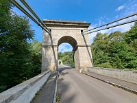 Stádlecký řetězový most přes řeku Lužnici