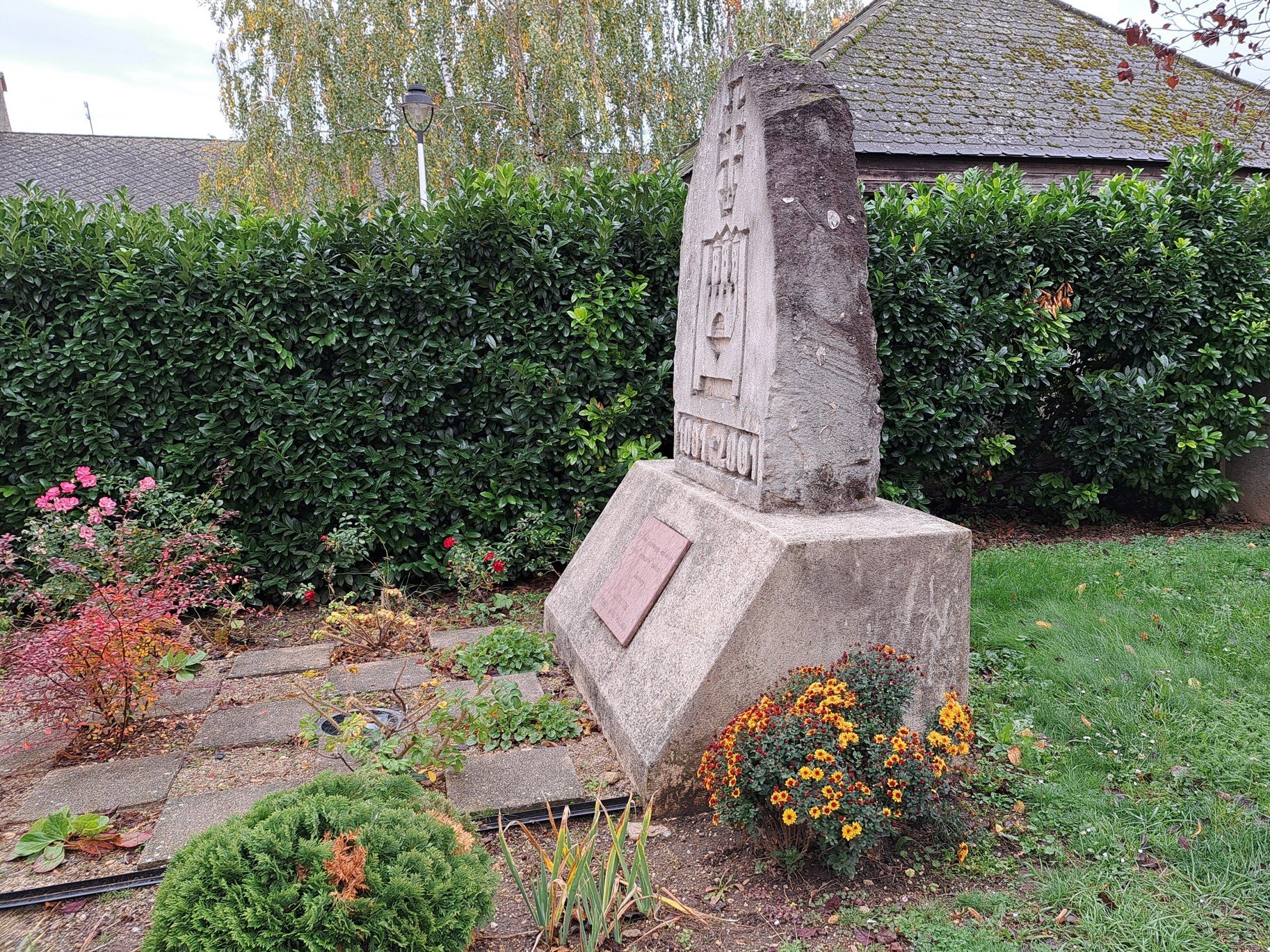 Obrázky z Maďarska a památník milénia ve městě Csepreg