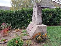 Obrázky z Maďarska a památník milénia ve městě Csepreg