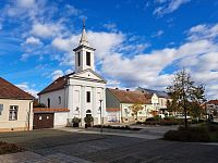 Obrázky z Maďarska a evangelický kostel ve městě Sárvár