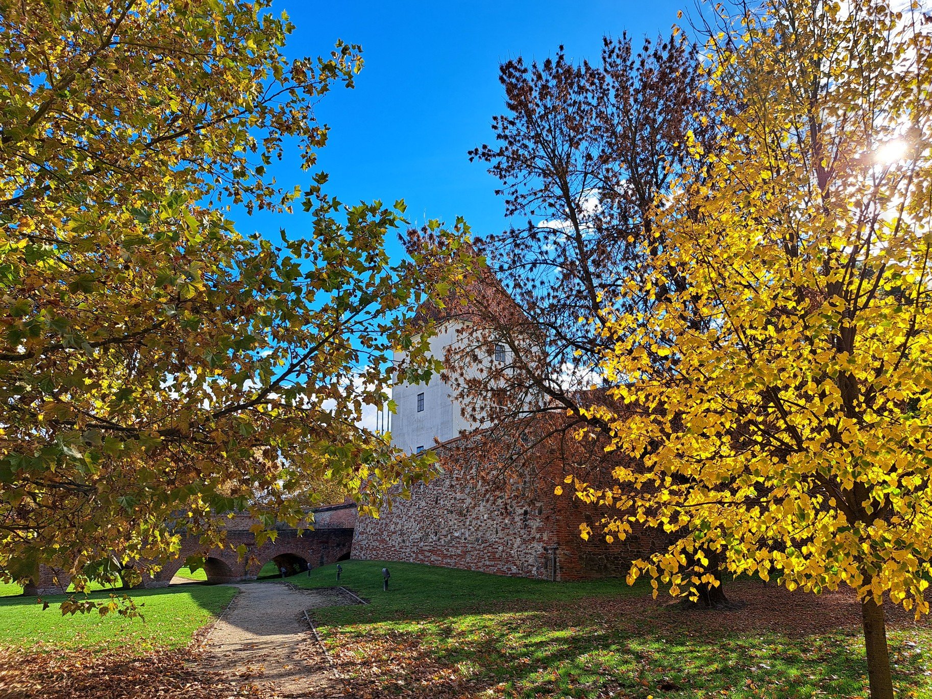 Obrázky z Maďarska a město Sárvár