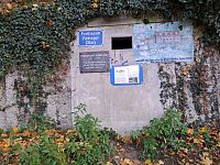 Ferdinand Häringer platz a lesní hostinec s názvem „Noemova archa“.