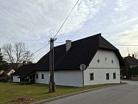 Adalbert Stifter, básník Šumavy a Němec, který měl rád Čechy se narodil v tomto domečku v Horní Plané.