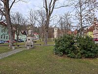 Jan Nepomucký na náměstí