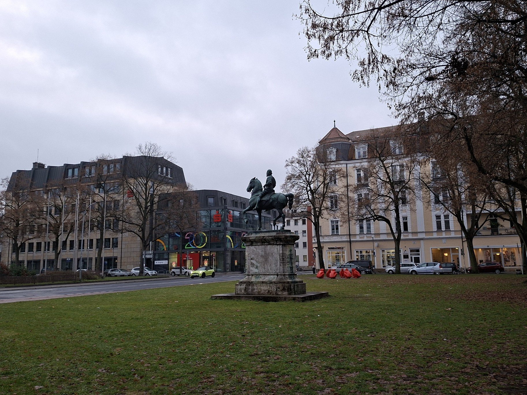 Obrázky z města Bamberg a socha Luitpold