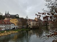 Ochutnáváme z labužnické tabule, na které jsou prostřeny úžasné lahůdky zdejšího stavitelského umu.