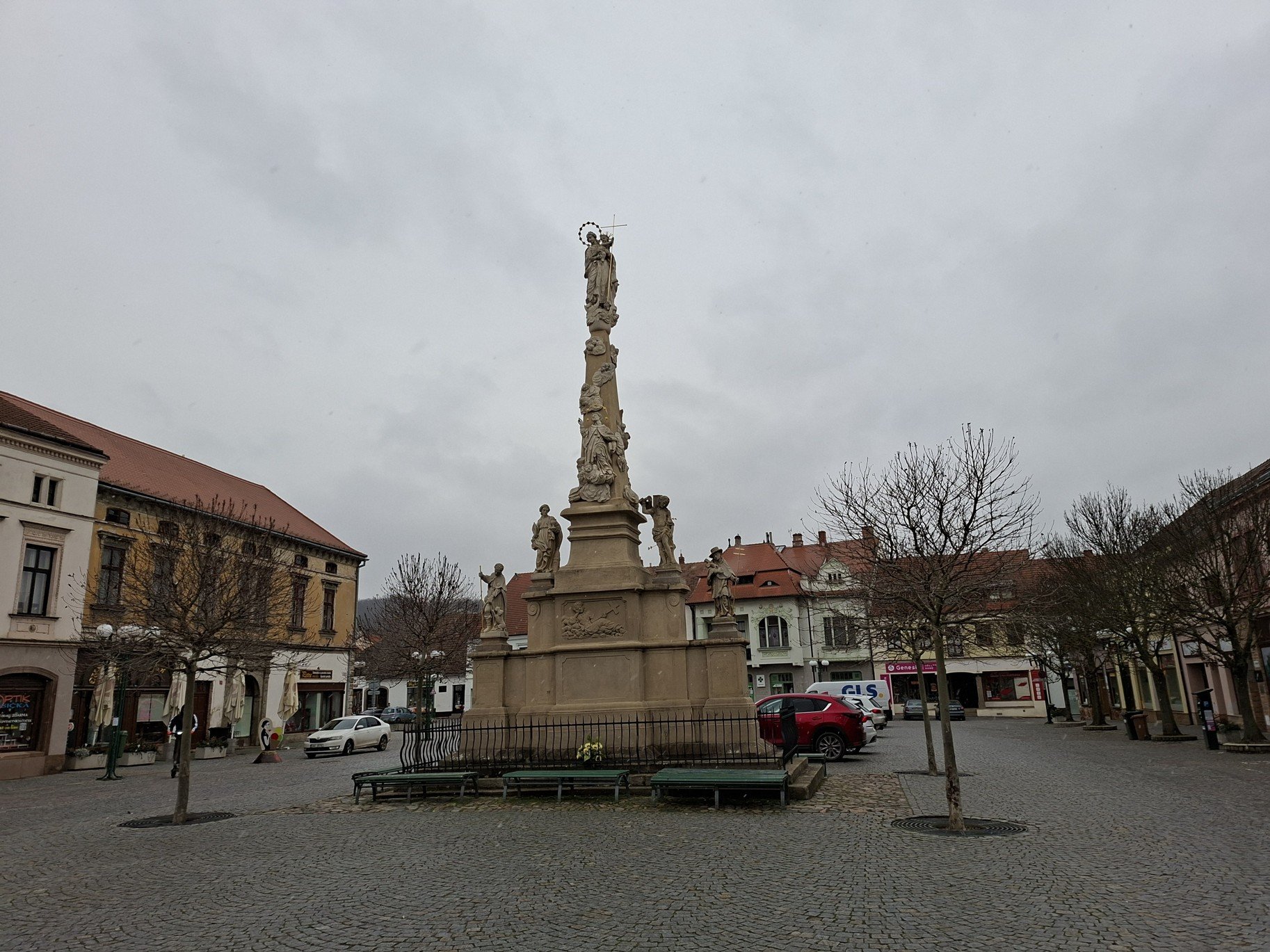 Ivančice a Mariánský morový sloup