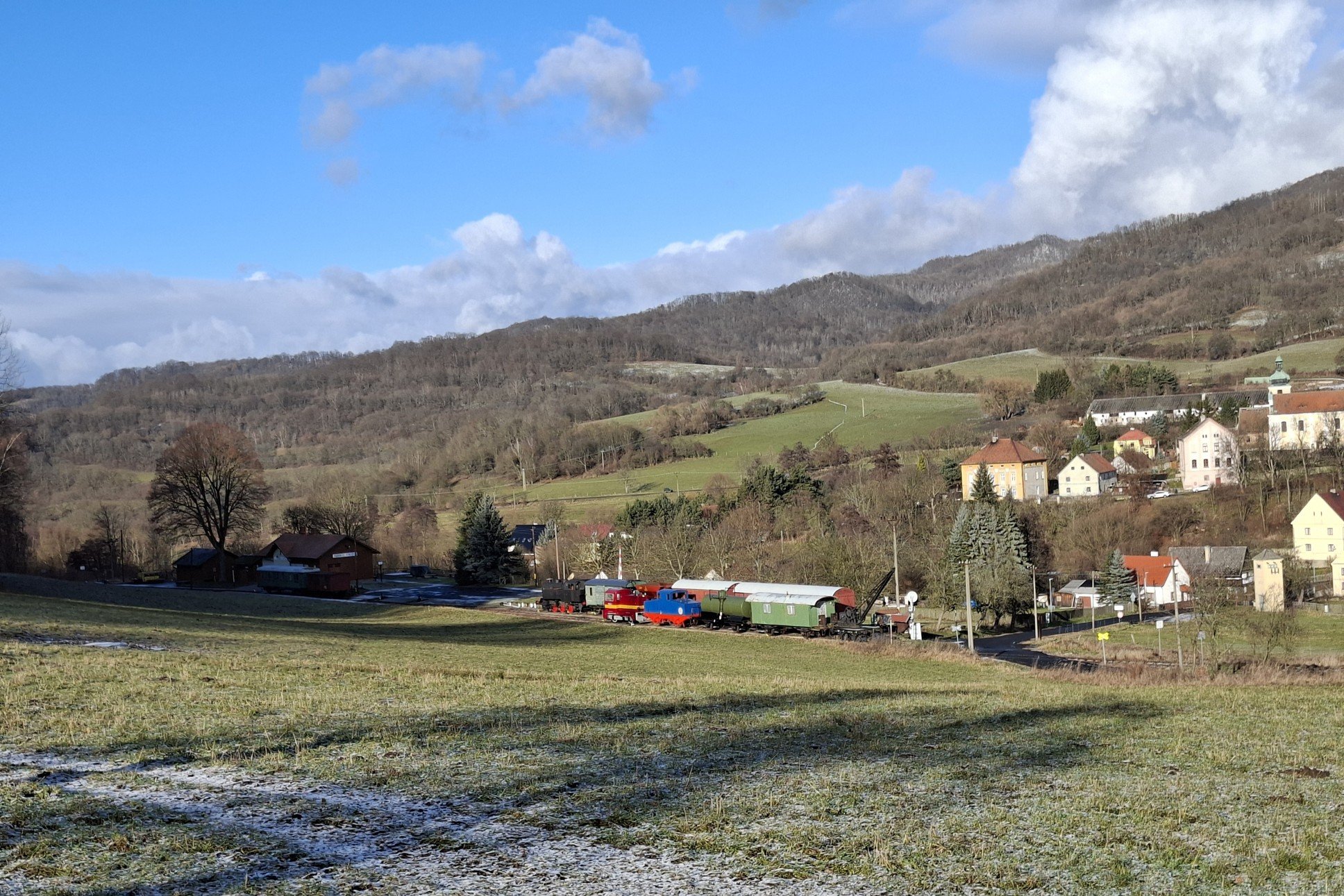 Obrázky z Ústí nad Labem a obec i muzeum Zubrnice