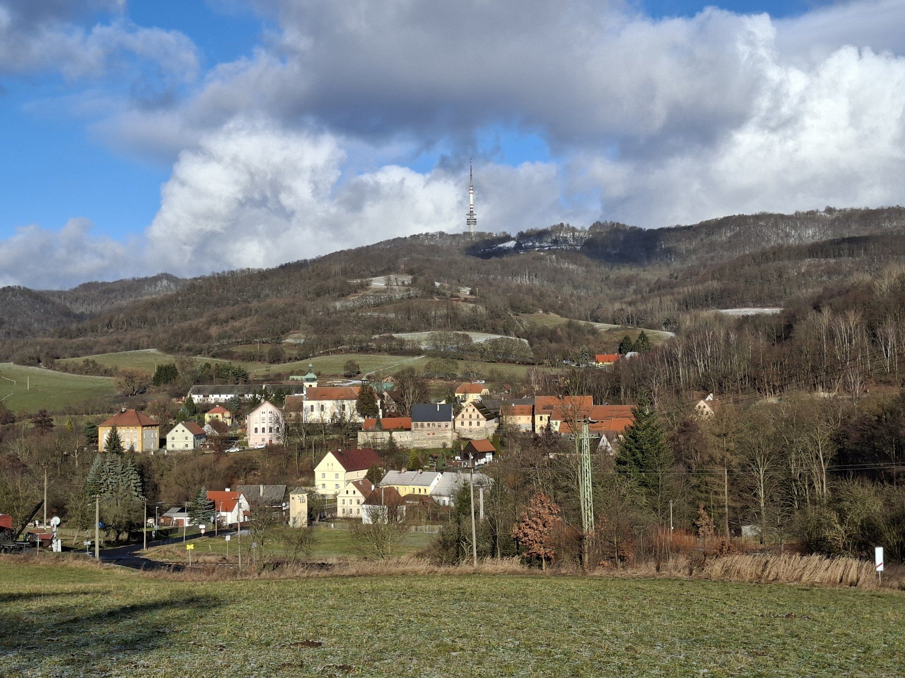 Obrázky z Ústí nad Labem a památné stromy v obci Zubrnice