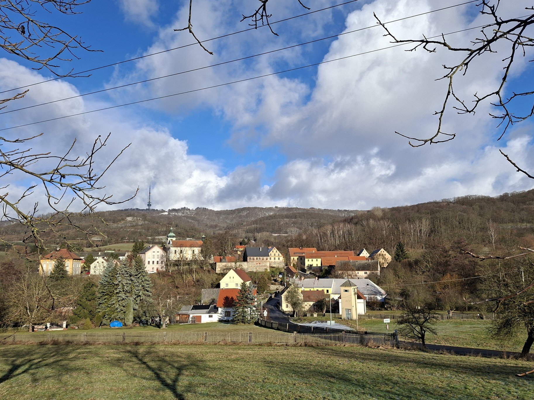 Obrázky z Ústí nad Labem a Vincenc Zahradník v obci Zubrnice
